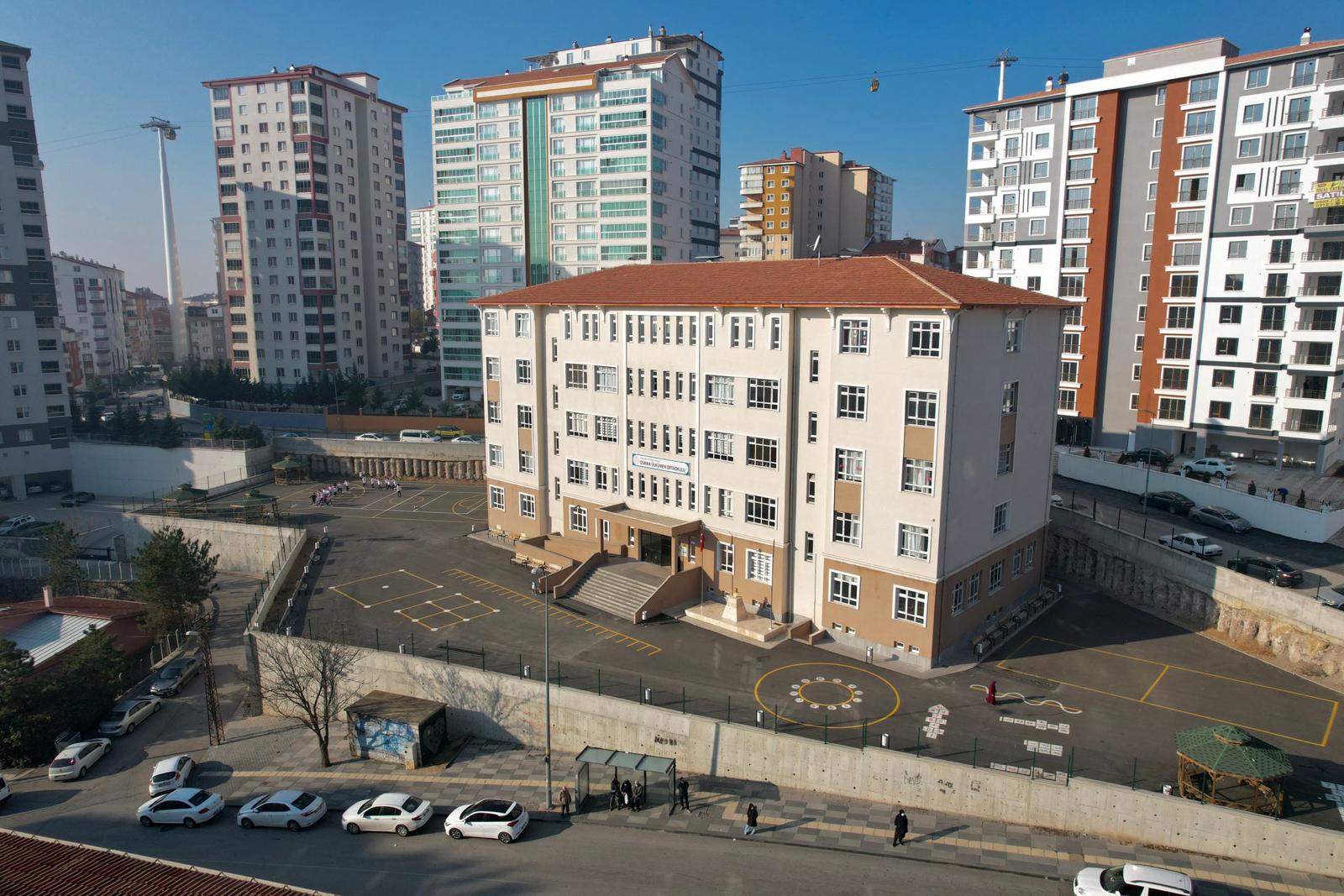 Osman Ülkümen Ortaokulu